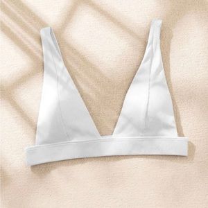 NEVER WORN WHITE BIKINI TOP